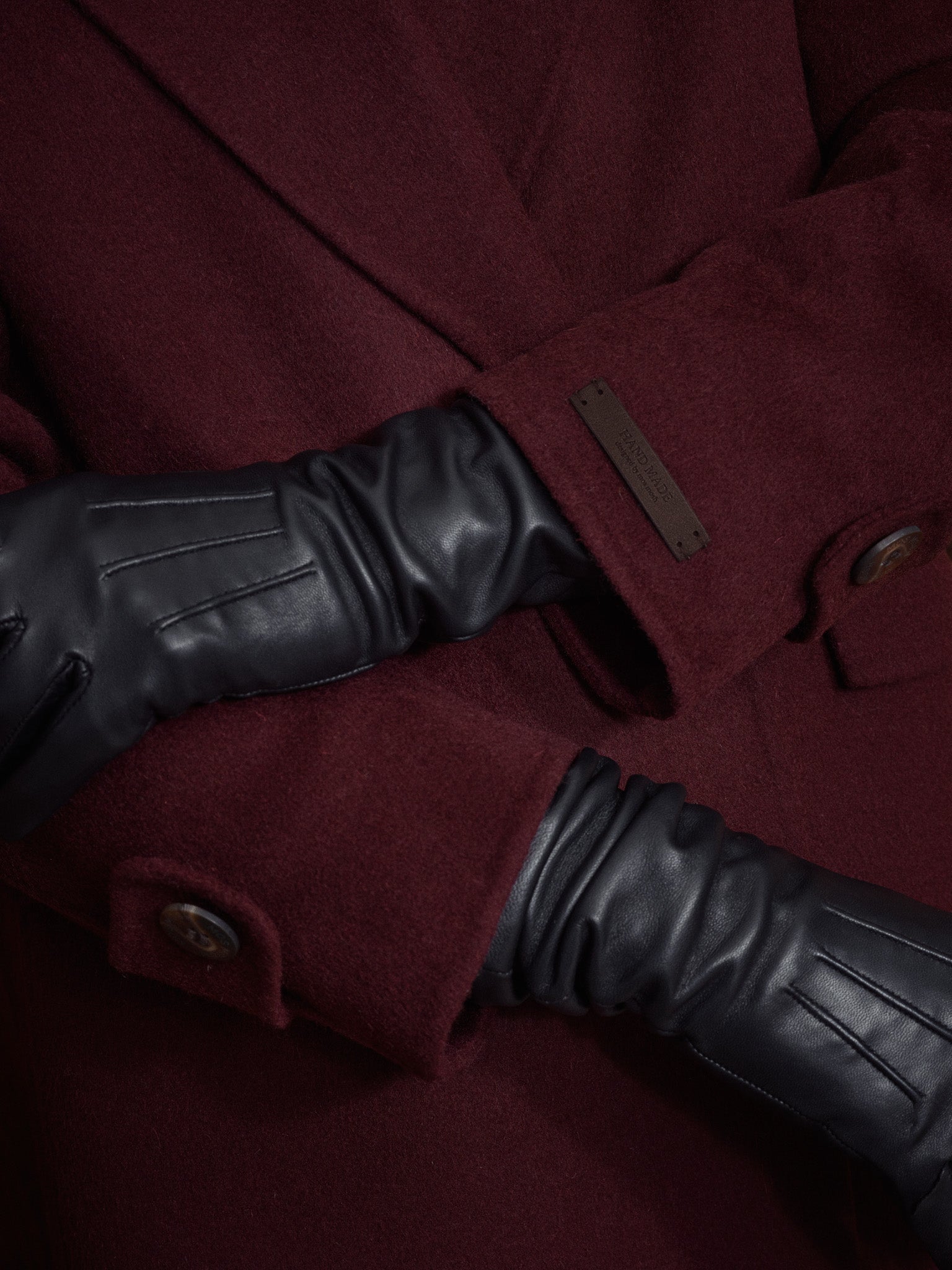 Modelshot / Black/ Detail